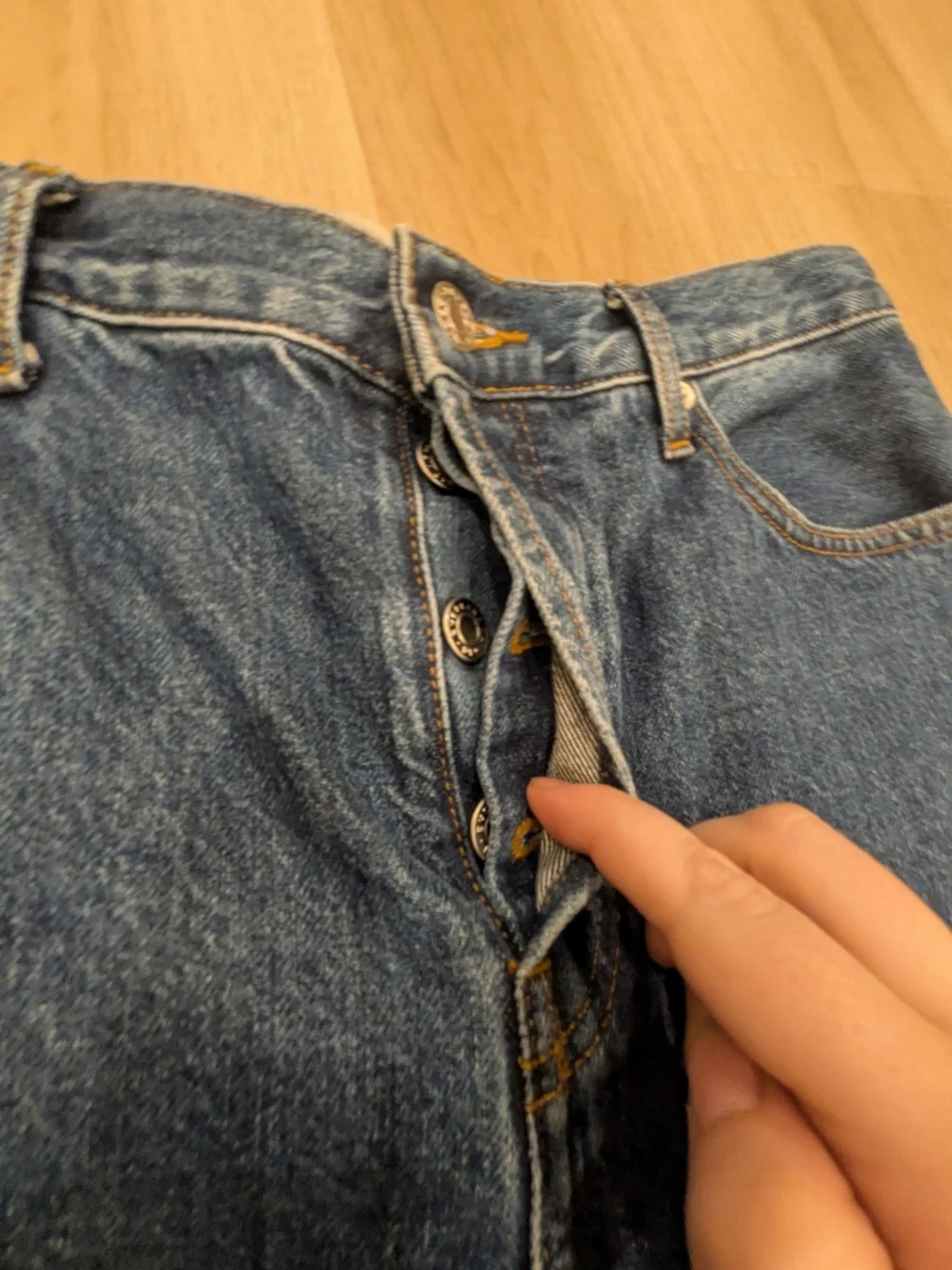Everlane Cheecky 90s Jean Size 30 Regular
